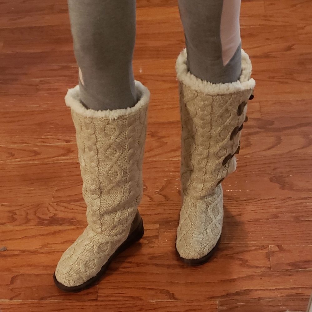 Muk Luks fleece boots